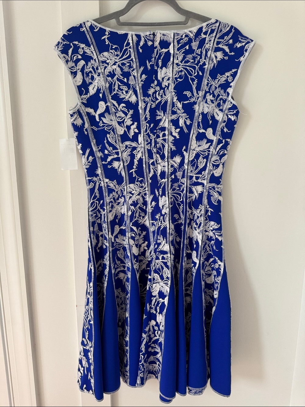 NWT Tadashi Shoji Blue Floral Embroidered Dress Size S - Picture 4 of 10